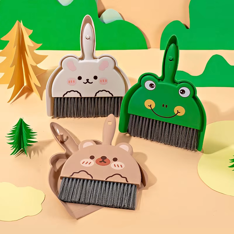 Desktop Broom Set